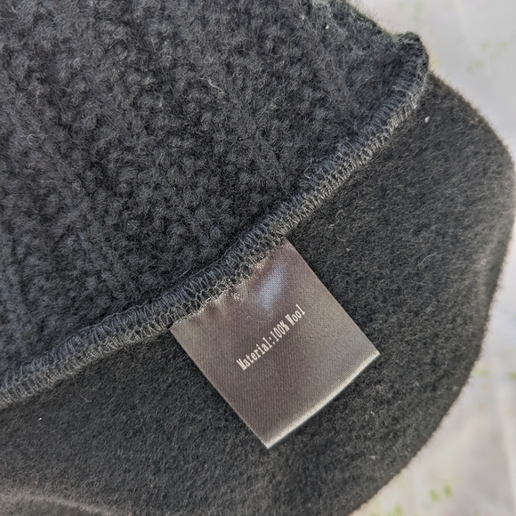 Black Beret with Bow - Picture 6 of 6